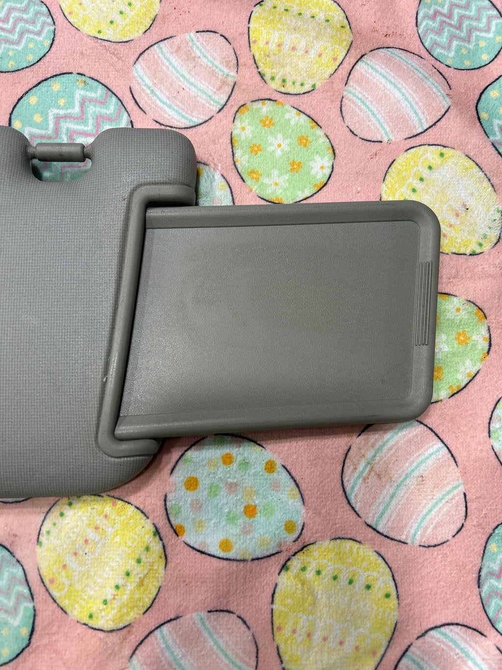 USED OEM 2009-2013 KIA FORTE RIGHT SUNVISOR  (GREY)