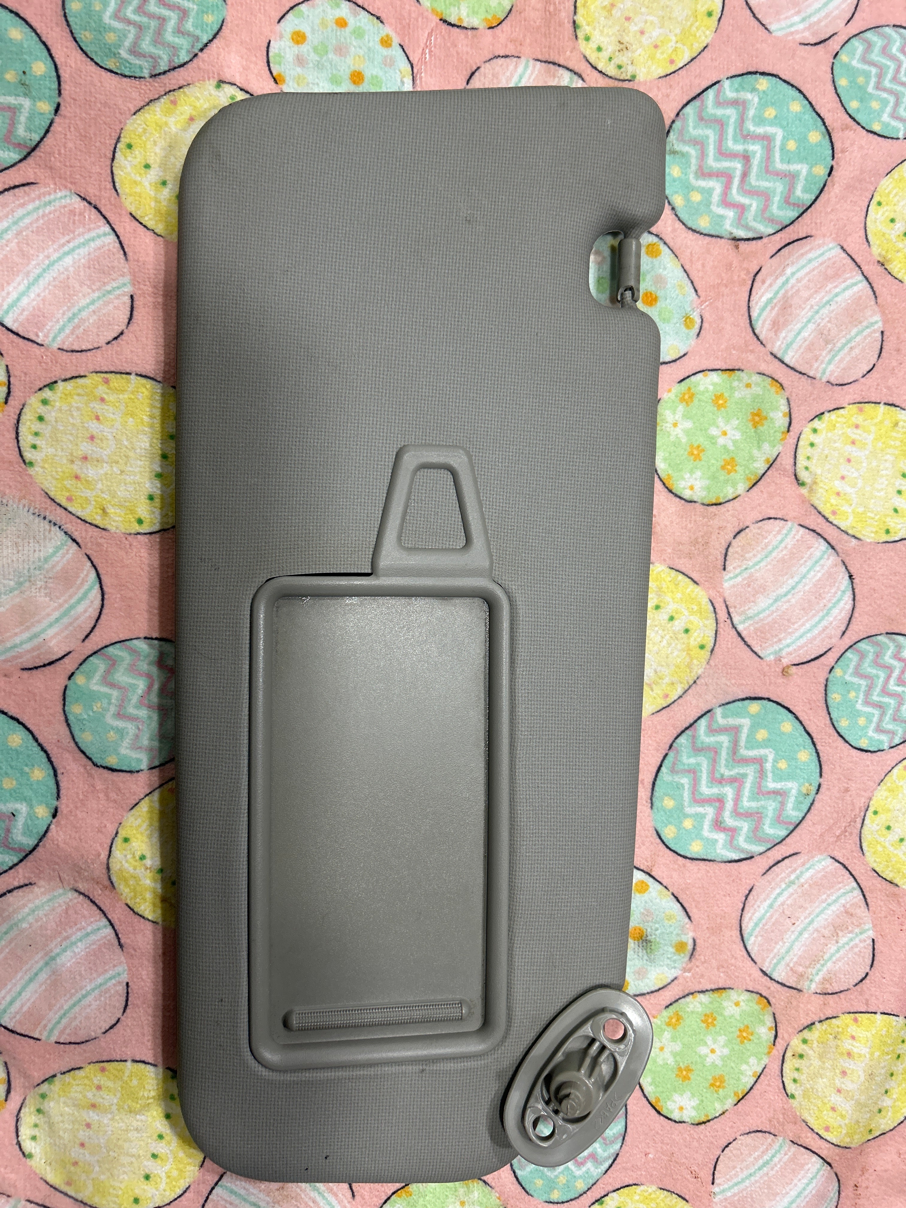 USED OEM 2009-2013 KIA FORTE RIGHT SUNVISOR  (GREY)