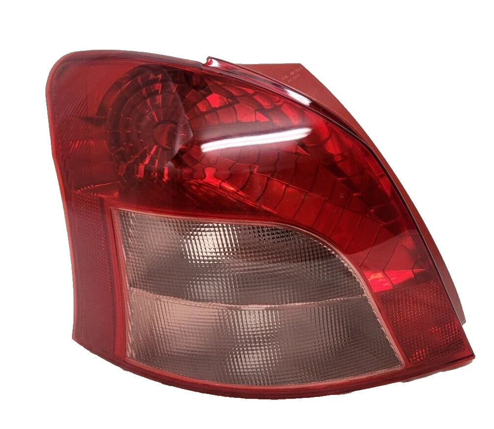 06-08 TOYOTA YARIS HATCHBACK DRIVER SIDE TAIL LIGHT ASSEMBLY